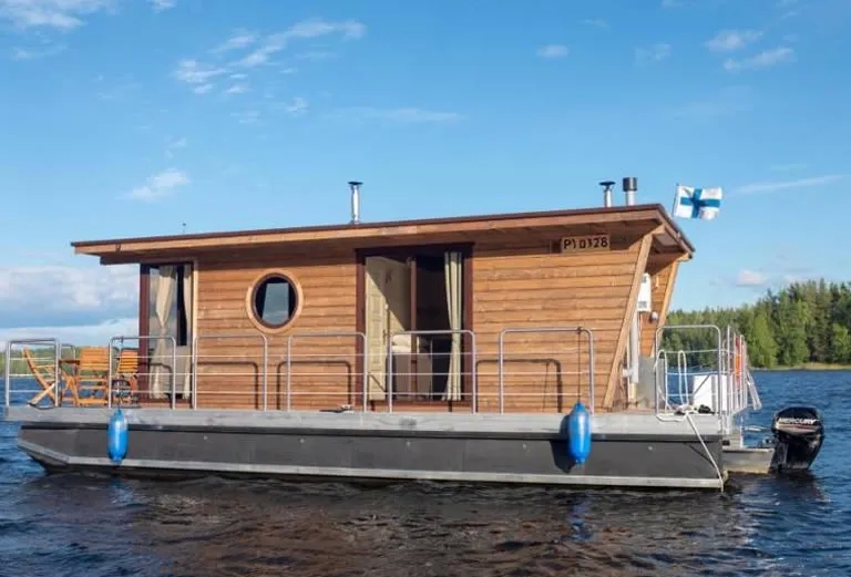 How much does a moderate houseboat cost? post thumbnail image